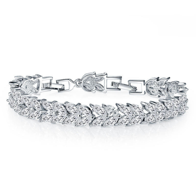 Women's Simple Fashion Hollowed-out Rhinestone Zircon Bracelet