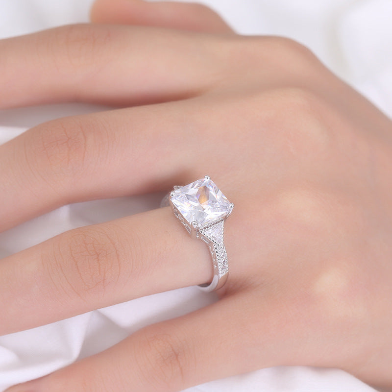 Luxury Micro-inlaid AAA Zircon Copper Ring