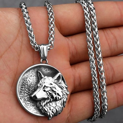 Viking wolf head pendant necklace symbolizing bravery and wisdom unisex jewelry gift