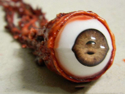 Halloween Latex Eye Prop – Scary Tearing Effect