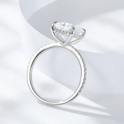 4 Karat Radiant925 Silver Moissanite Ring