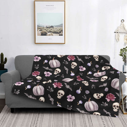 Halloween Bat Pattern Wool Blanket – Cozy Gothic Throw